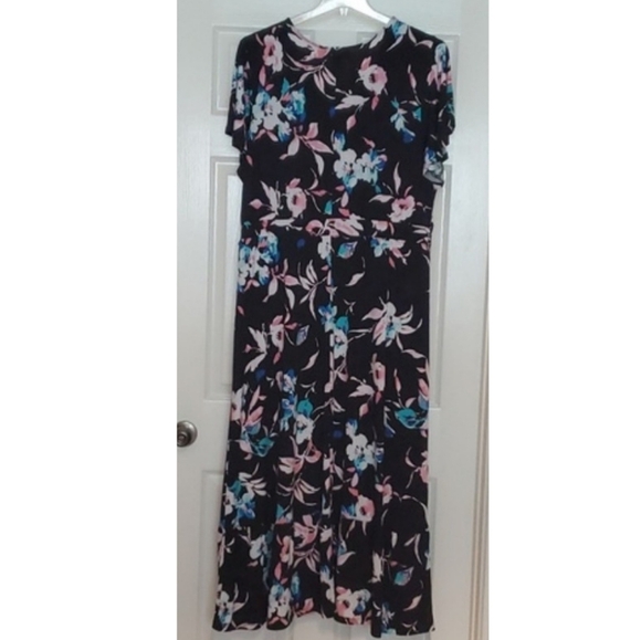 Lane Bryant black and floral maxi hi-lo faux wrap dress sz 22/24 - Picture 4 of 9